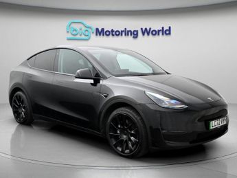 Tesla Model Y LONG RANGE AWD