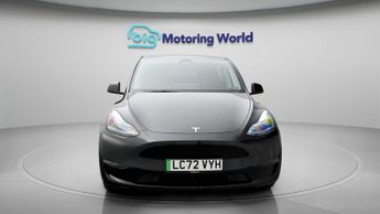 Tesla Model Y LONG RANGE AWD