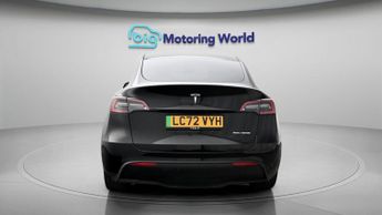 Tesla Model Y LONG RANGE AWD