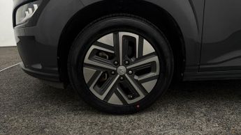 Hyundai KONA PREMIUM