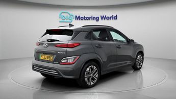 Hyundai KONA PREMIUM