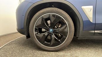 BMW iX3 PREMIER EDITION