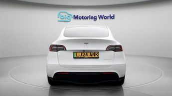 Tesla Model Y LONG RANGE AWD