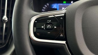 Volvo XC60 RECHARGE T6 PLUS AWD
