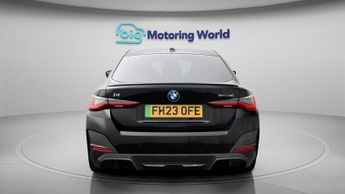 BMW i4 EDRIVE40 M SPORT
