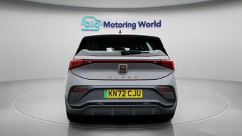 CUPRA Born V1