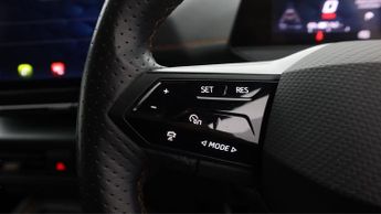 CUPRA Born V2