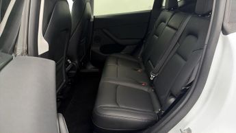 Tesla Model Y BASE