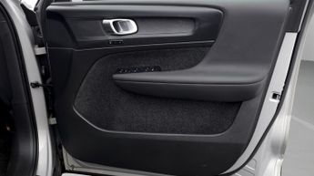 Volvo XC40 RECHARGE TWIN PLUS AWD