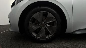 CUPRA Born V1