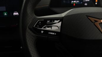 CUPRA Born V1