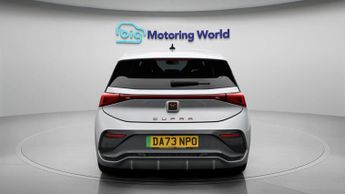 CUPRA Born V1