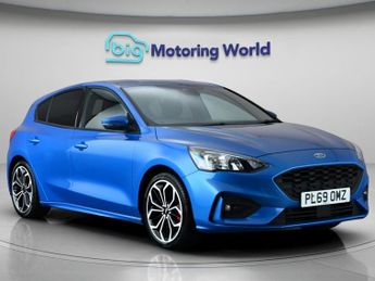 Ford Focus ST-LINE X