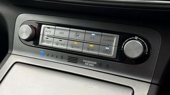 Hyundai KONA PREMIUM SE