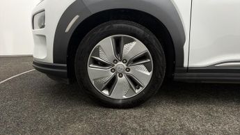 Hyundai KONA PREMIUM SE