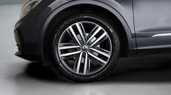 Volkswagen Tiguan ELEGANCE TSI DSG