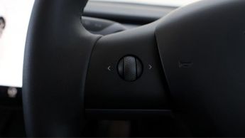 Tesla Model Y BASE