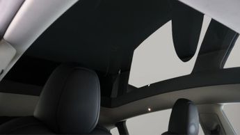 Tesla Model Y BASE