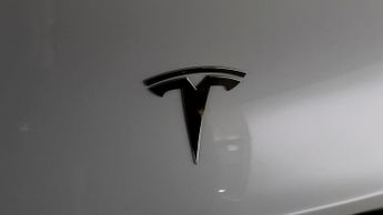 Tesla Model Y BASE