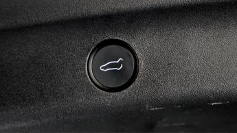 Tesla Model Y BASE
