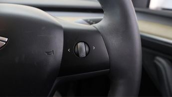 Tesla Model Y BASE