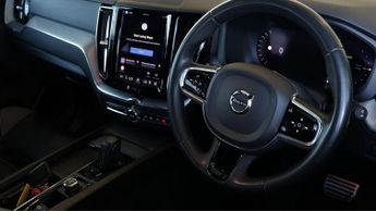 Volvo XC60 RECHARGE T8 R-DESIGN PRO AWD