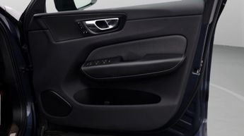 Volvo XC60 RECHARGE T8 R-DESIGN PRO AWD