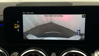 Mercedes-Benz EQB EQB 300 4MATIC AMG LINE