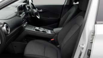 Hyundai KONA PREMIUM