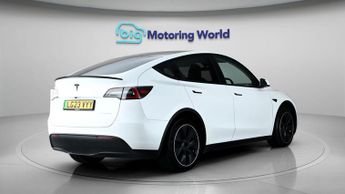Tesla Model Y LONG RANGE AWD