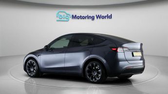 Tesla Model Y BASE
