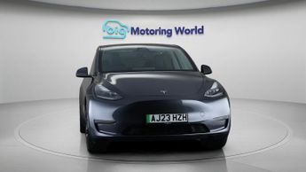 Tesla Model Y BASE