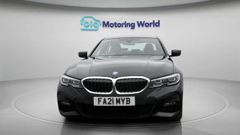 BMW 3 Series 330E M SPORT