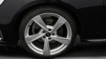 Audi A4 TFSI S LINE
