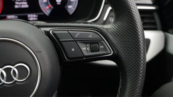 Audi A4 TFSI S LINE