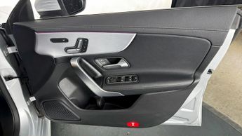 Mercedes-Benz CLA CLA 180 AMG LINE PREMIUM PLUS
