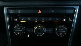Volkswagen T-Roc R-LINE TSI EVO DSG