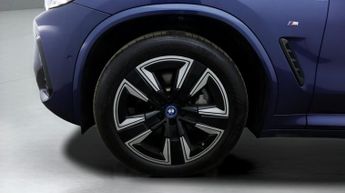 BMW iX3 M SPORT