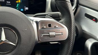 Mercedes-Benz CLA CLA 180 AMG LINE