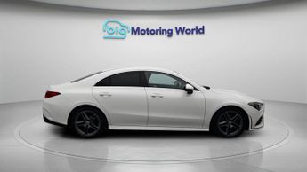 Mercedes-Benz CLA CLA 180 AMG LINE
