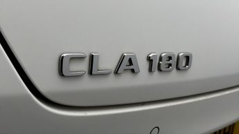 Mercedes-Benz CLA CLA 180 AMG LINE