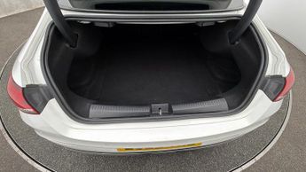 Mercedes-Benz CLA CLA 180 AMG LINE