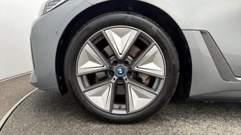 BMW i4 EDRIVE40 SPORT