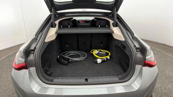 BMW i4 EDRIVE40 SPORT