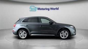 Audi Q5 TFSI E S LINE QUATTRO