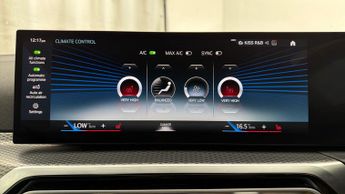 BMW i4 EDRIVE40 M SPORT