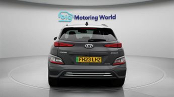 Hyundai KONA PREMIUM