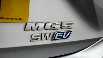 MG MG5 SE