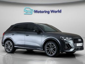 Audi Q3 TFSI S LINE BLACK EDITION