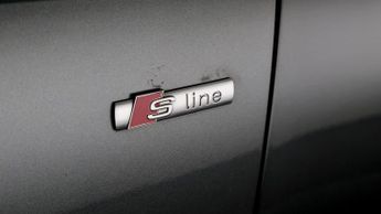 Audi Q3 TFSI S LINE BLACK EDITION
